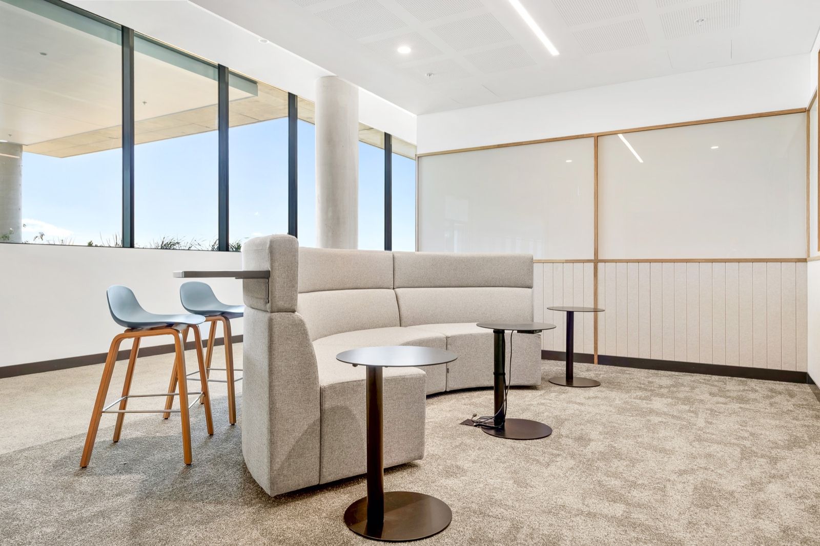 Flix Lounge — image 8
